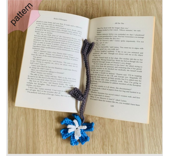 Handmade Crochet Cornflower Bookmark – Unique and Elegant Accessory for Book Lovers