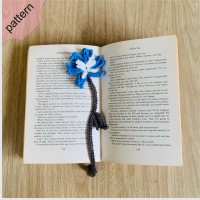 Crochet Cornflower Bookmark